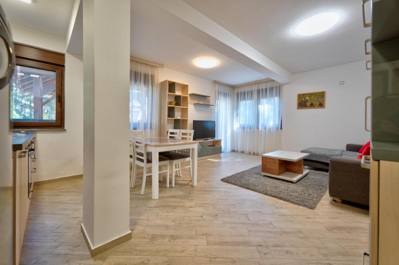 Lovac Apartmani ズラティボール エクステリア 写真