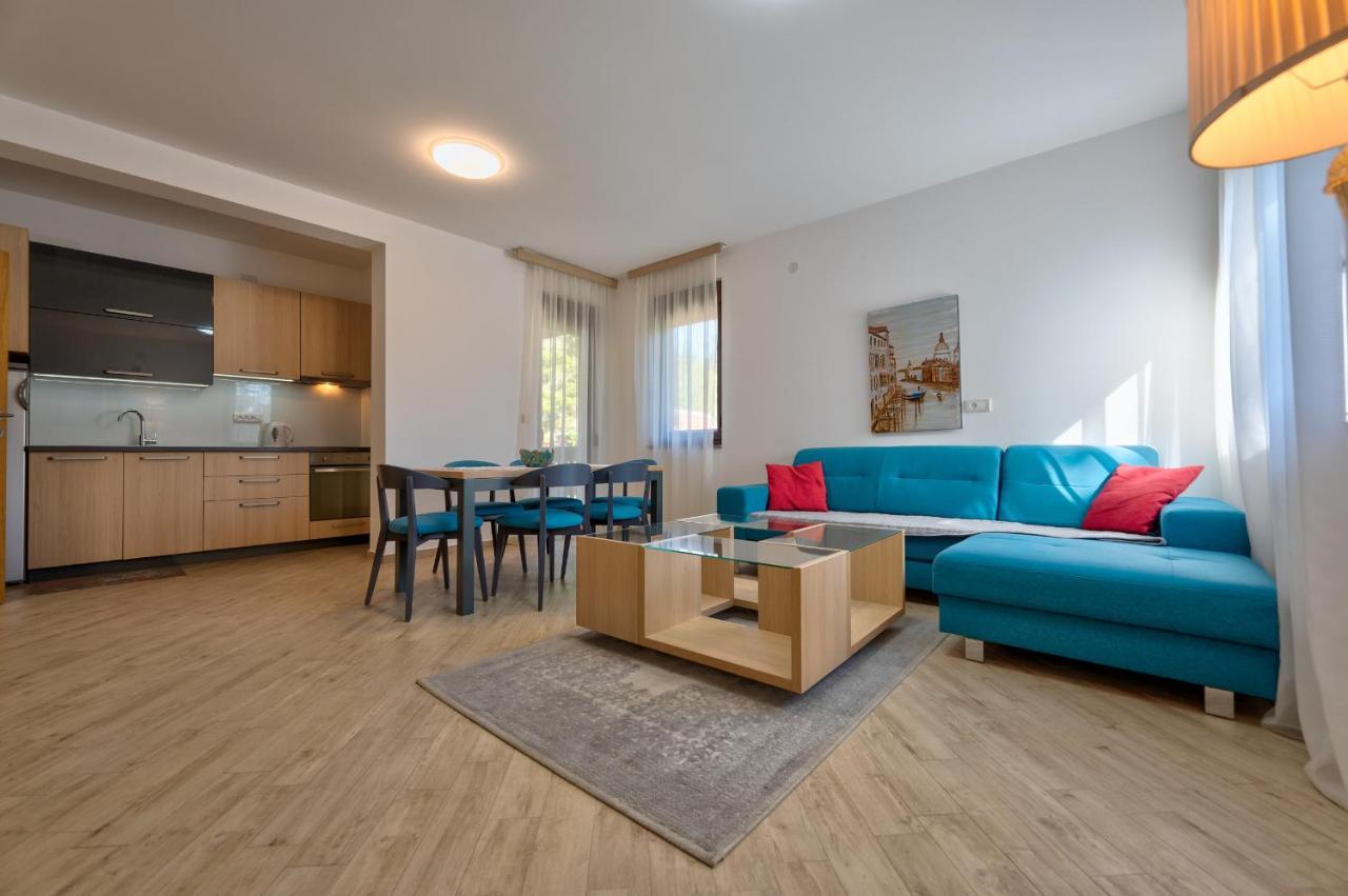 Lovac Apartmani ズラティボール エクステリア 写真