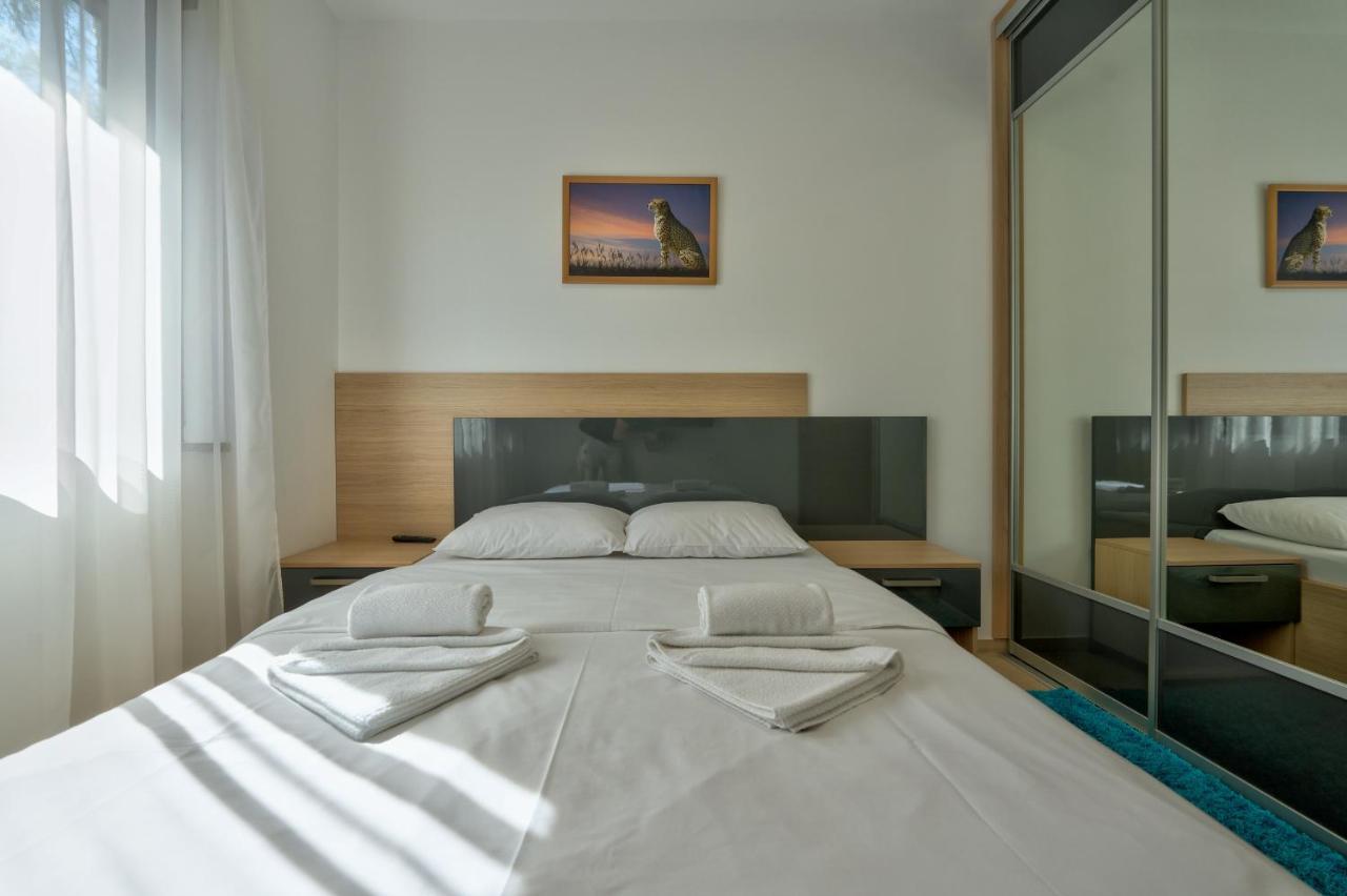 Lovac Apartmani ズラティボール エクステリア 写真
