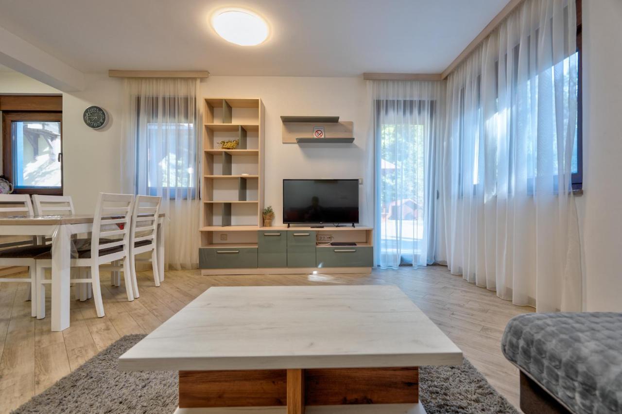 Lovac Apartmani ズラティボール エクステリア 写真
