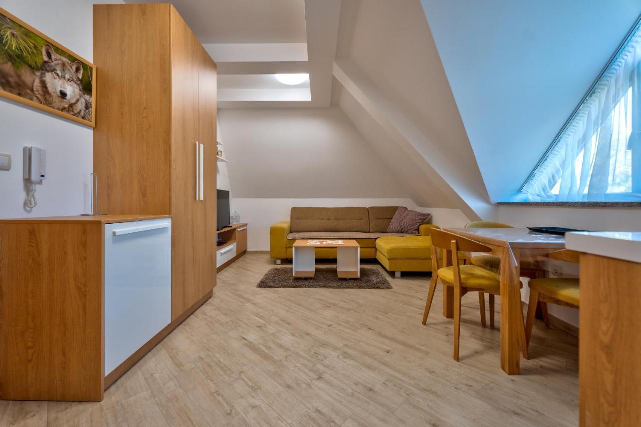 Lovac Apartmani ズラティボール エクステリア 写真