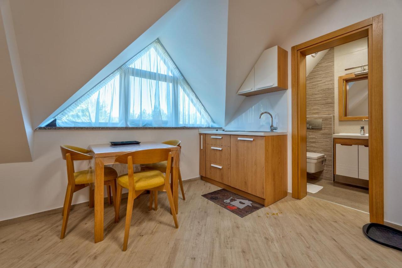 Lovac Apartmani ズラティボール エクステリア 写真