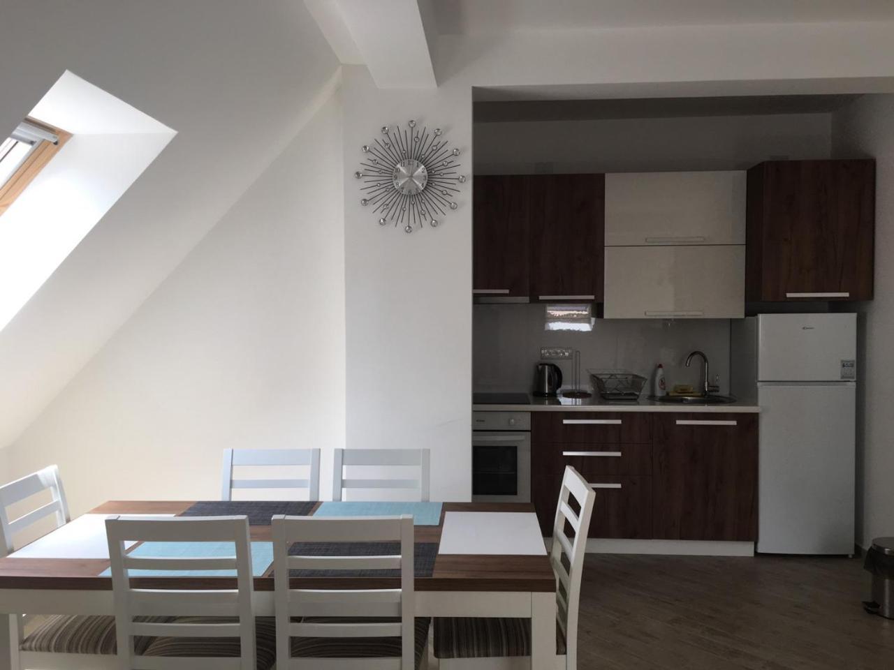 Lovac Apartmani ズラティボール 部屋 写真