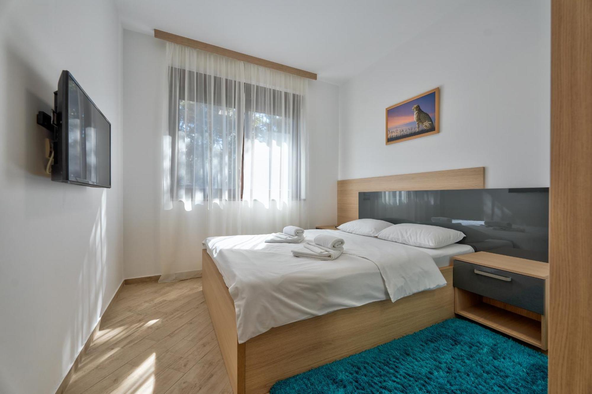 Lovac Apartmani ズラティボール エクステリア 写真